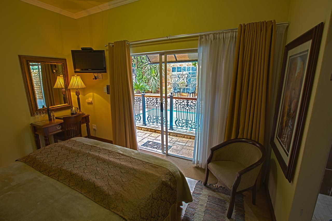 יוהנסבורג Le Cozmo Guesthouse מראה חיצוני תמונה