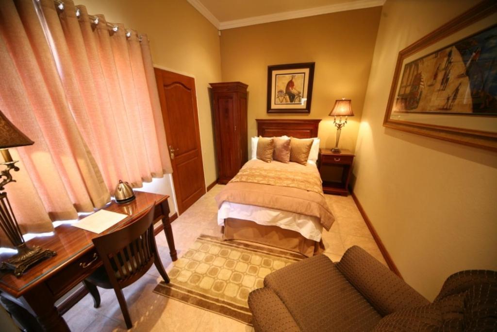 יוהנסבורג Le Cozmo Guesthouse מראה חיצוני תמונה